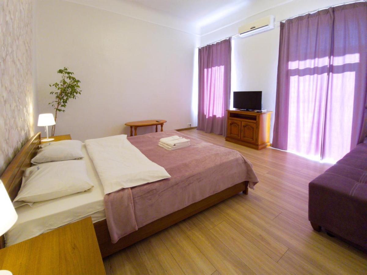 Home-hotel On Maidan Nezalezhnosti Square *