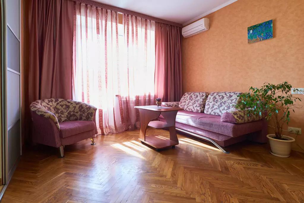 Home-hotel On Maidan Nezalezhnosti Square *